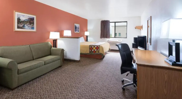 Люкс Super 8 by Wyndham Morgantown
