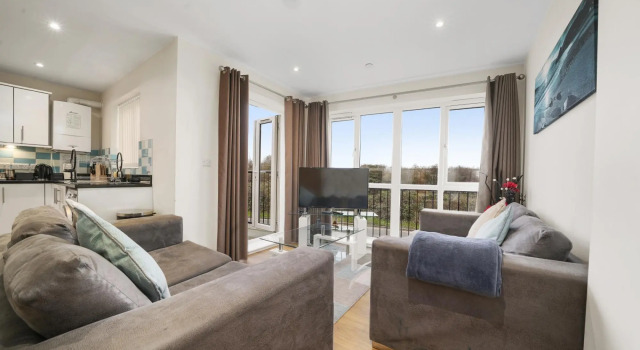 London Heathrow Living Serviced Apartments - Apt 6, Varaa Huoneisto Asunnot kohteessa Merseyside, Huoneisto
