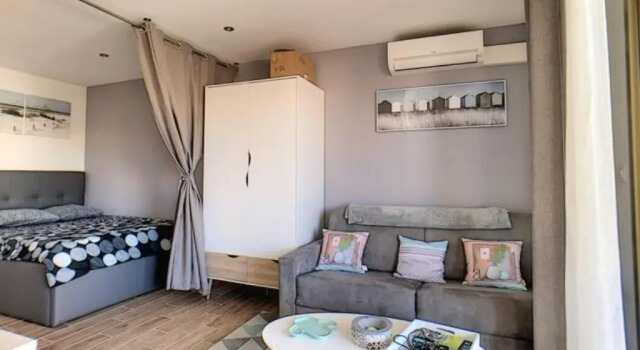 Juan Les Pins Centre - Studio Neuf Avec Terrasse - 3 Mins Des Plages - Jazz Apartment, Забронировать Апартаменты/квартира Апартаменты Антиб, рядом с Antibes Archaeology Museum, Апартаменты/квартира