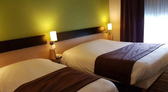 Трёхместный номер Standard Kyriad Bourg En Bresse