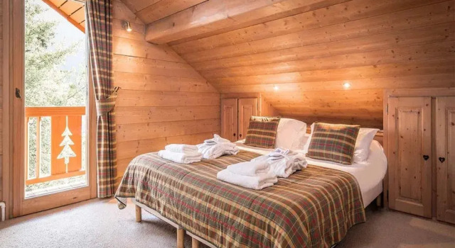 Quietly Located Chalets With Hammam, Забронировать Шале Виллы Овернь-Рона-Альпы, Вилла