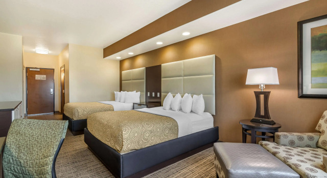 Best Western Plus Lackland Hotel and Suites, Забронировать Отель Отели Сан-Антонио с парковкой, Парковка