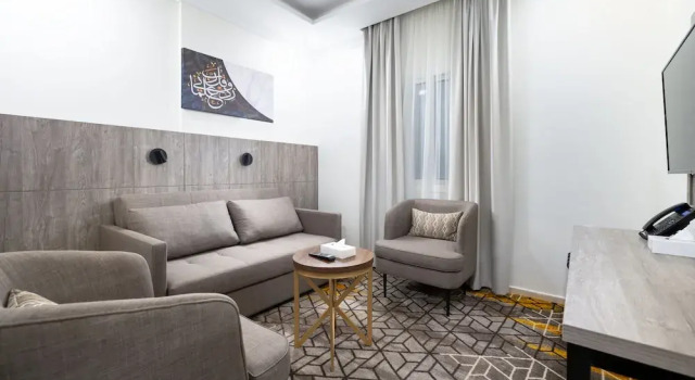 Полулюкс Alayam Elite Hotel