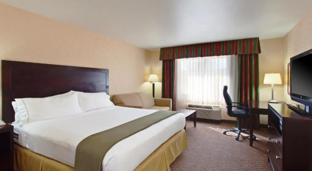 Двухместный номер Deluxe Holiday Inn Express Temecula by IHG