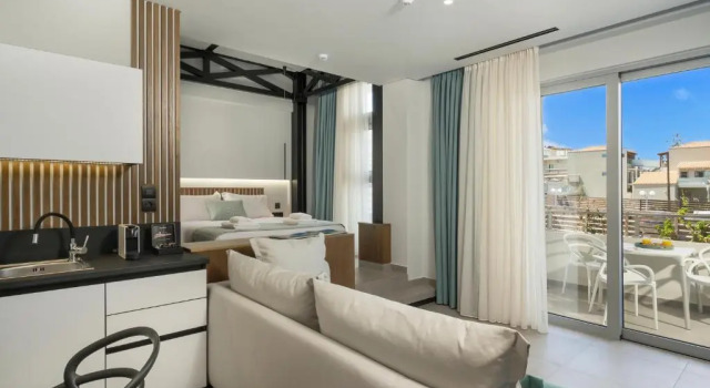 Полулюкс Ostrakon Suites