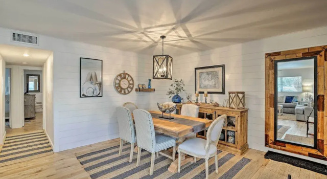 Modern Fort Myers Beach Retreat w/ Pool Access!