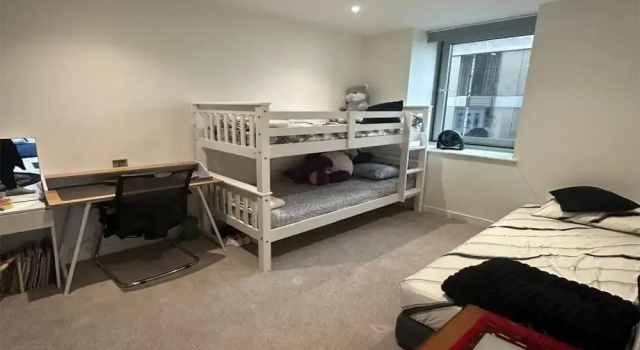 Stunning 2-bedroom Flat With Park View, Varaa Huoneisto Asunnot kohteessa Merseyside, Huoneisto