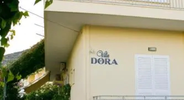 Villa Dora, Prenota Villa Ville a Peloponneso, Villa