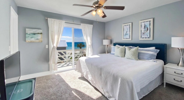 Shoreline Townhomes #10 - 2 Br townhouse by RedAwning