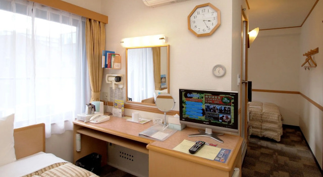 Toyoko Inn Tokyo eki Yaesu Kita guchi, Забронировать Отель Отели Токио с завтраком, рядом с Steps Gallery, Завтраки