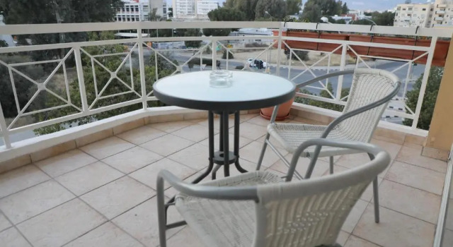 Апартаменты European Uni Apartment
