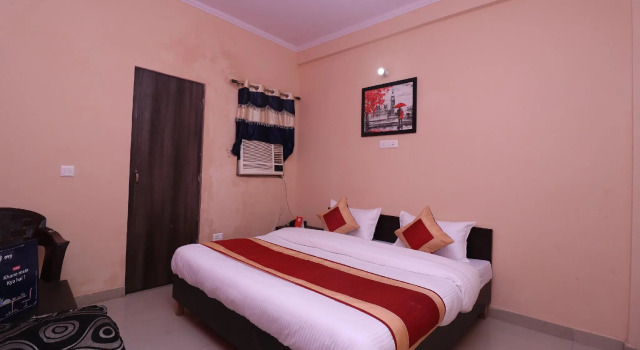 OYO 18625 Prem Hotel, Забронировать Отель Отели Индирапурам 3 звезды, 3*