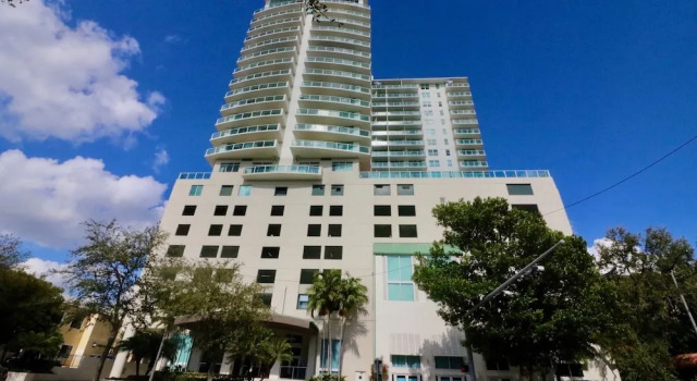 MIA Luxe Properties at Mutiny Park Condominium-Hotel, Varaa Hotelli Hotellit Miami Beach uima-altaalla, Uima-allas