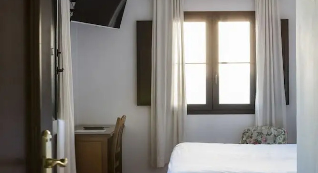 Двухместный номер Standard Hotel Tugasa Sierra y Cal