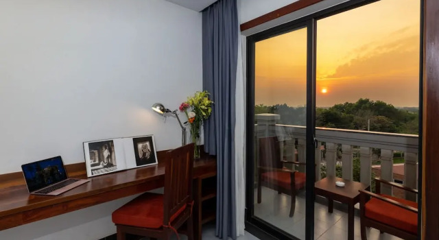 Номер Premier Blanc Smith Hotel