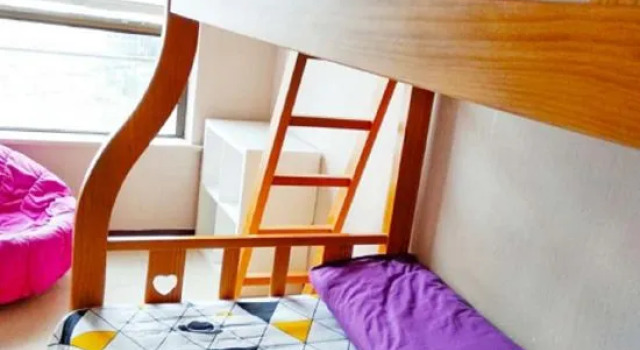 Кровать в общем номере (мужской номер) Shanghai Jelly Express Hotel