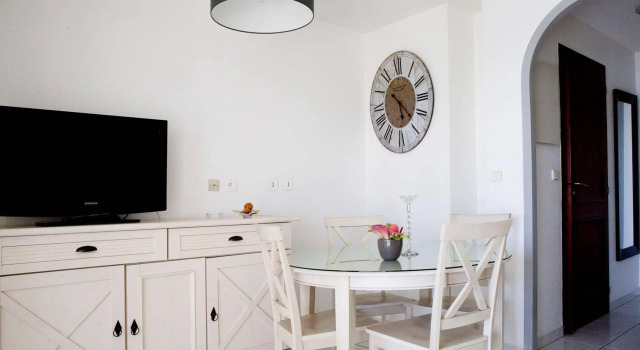 Résidence La Lagune En L'île, Book Hotel Hoteller i Pyrénées-Orientales med parkering, Parkering