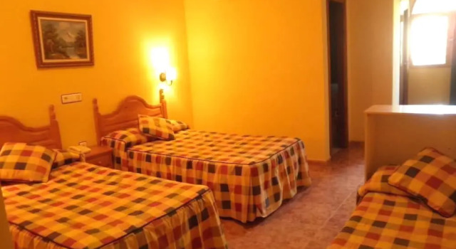 Hotel Meson Fuente del Pino, Book Hotel Hoteller i Cadiz Province med pool, Swimmingpool