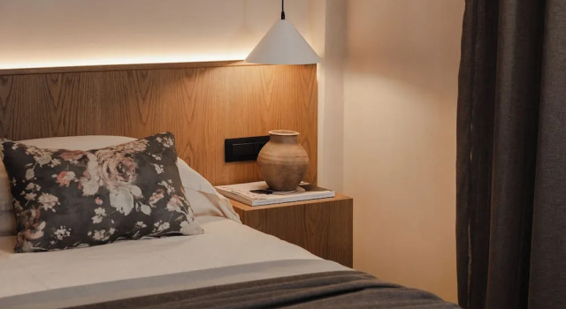 Номер Classic Emery Suites