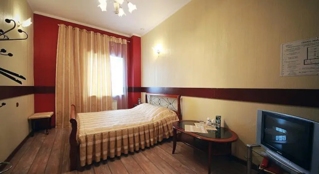 Aleksandrovsky Dvor Hotel, Prenota Hotel Hotel a Kemerovo Region con piscina, Piscina