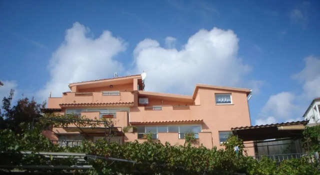 Apartments Mory, Prenota Appartamento Hotel a Isole Quarnerine con parcheggio, Parcheggio