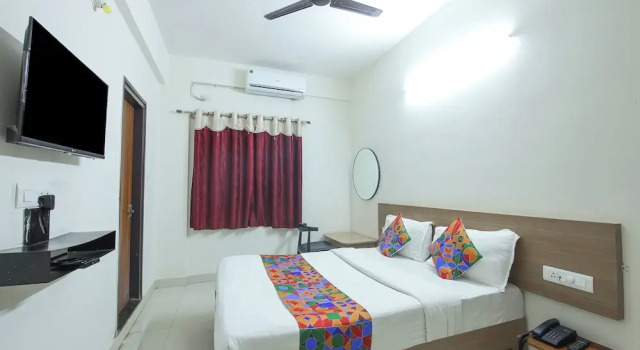 Номер Deluxe Via Golden Grand Inn