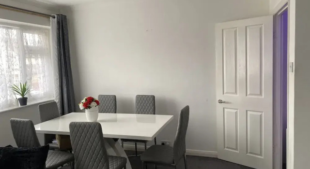 Gorgeous 2-bed Apt in Leafy Richmond!