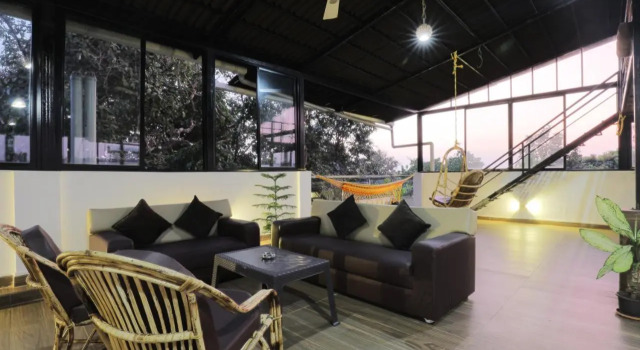 Aaria Residency, Rezerwuj Hotel Hotele w Arambol z basenem, Basen