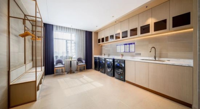 Lavande Hotel Yangxi West Lake Park Branch, Rezervasyon Otel Guangdong otoparklı oteller, Otopark