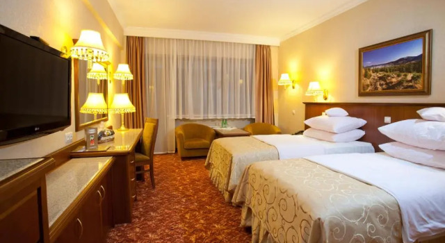 Двухместный номер Standard с балконом Hotel Gołębiewski Karpacz
