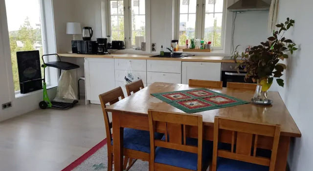Коттедж Business с балконом Villa Fjara sleeps 22 in 6 bedrooms