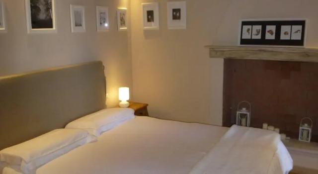 In Cicornia, Buchen Sie Ferienwohnung Hotels in Elsa-Tal mit Parkplatz, Parkplätze