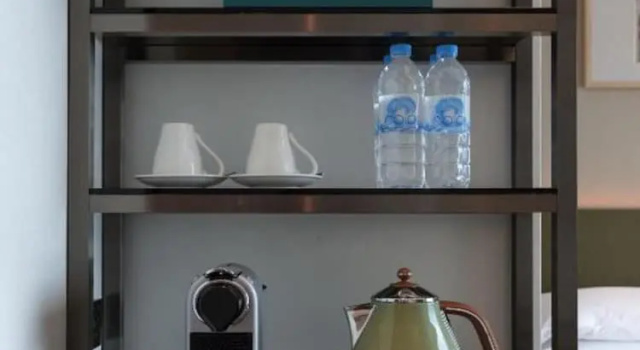Четырёхместный номер Standard с видом на город Sheraton Hong Kong Tung Chung Hotel