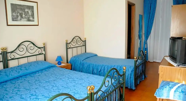 Albergo ristorante Da Tunon, Забронировать Отель Отели Пьемонта с парковкой, Парковка
