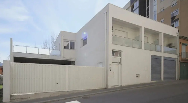 Casa dos 4 Caminhos - Guest House Douro, Забронировать Гостевой дом Отели Пезу-да-Регуа с парковкой, Парковка
