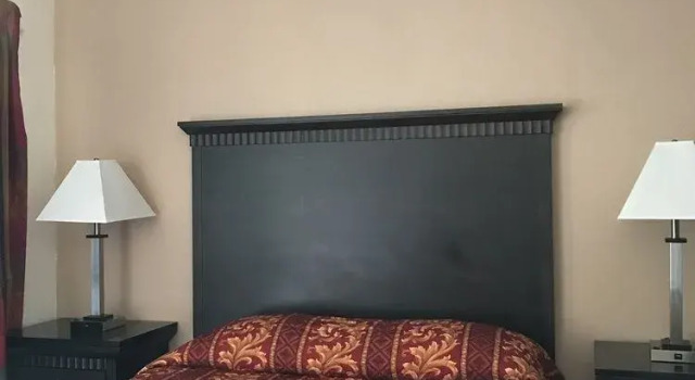 Townhouse Motel