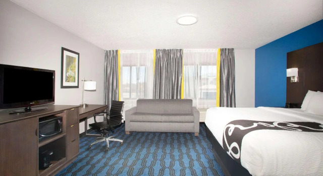 Двухместный номер Standard La Quinta Inn & Suites by Wyndham St Louis Hazelwood North