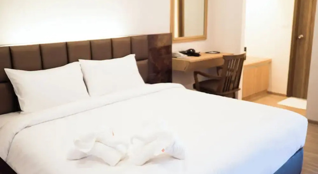Номер Deluxe B2 Amata Nakorn Premier Hotel