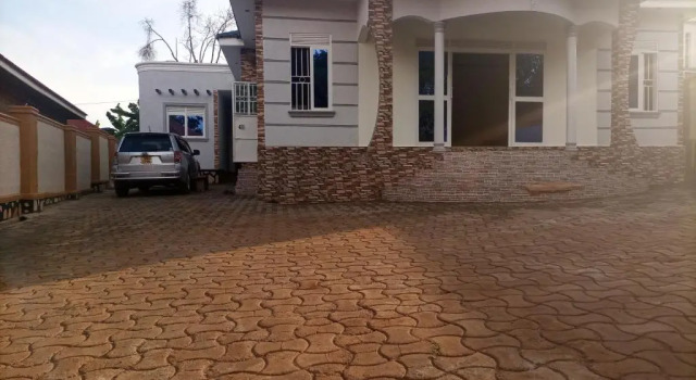 Pearl Furnished Rooms Buloba