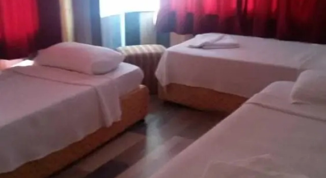 Трёхместный номер Standard Paris Otel