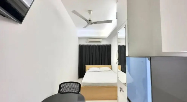 250sqft 4 Economy Stay Pool & Gym