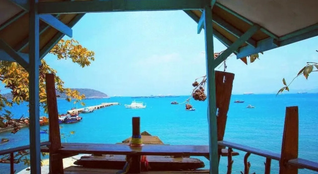 Коттедж Rimtalay Resort Koh Si Chang
