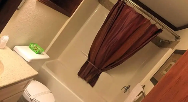 Люкс Deluxe Highland Court Motel