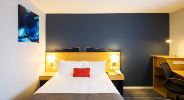 Двухместный номер Standard Holiday Inn Express Perth by IHG