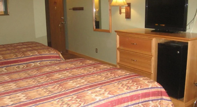 Четырёхместный номер Standard New Summit Inn