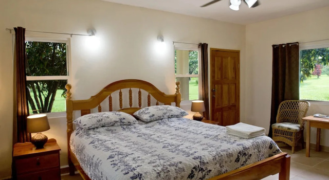 Шале Executive Rock Farm Guest House