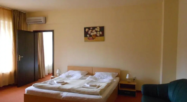 Hotel Diana, Rezervovat Hotel Hotely v Hunedoara s parkováním, Parkování