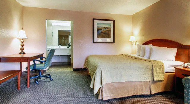 Номер Standard Rodeway Inn North