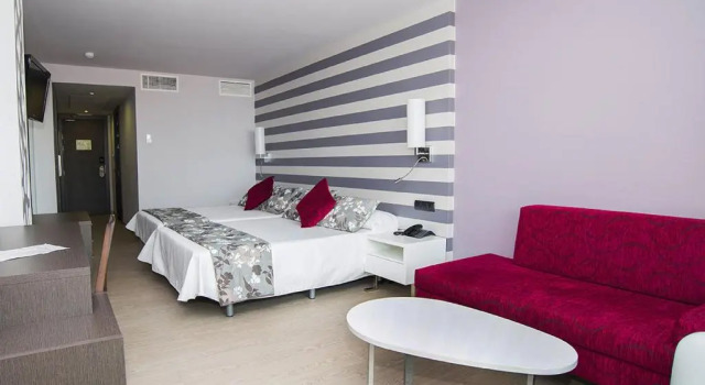 Одноместный номер Standard с балконом Hotel RH Vinarós Aura