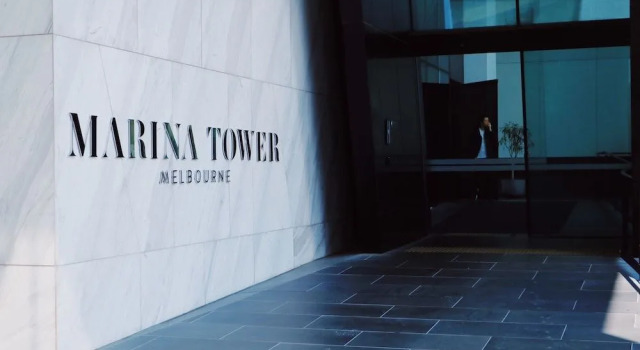 HFN Riverside Docklands Apartment
